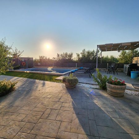 Villa Sheila With Private Pool Roumeli Ngoại thất bức ảnh