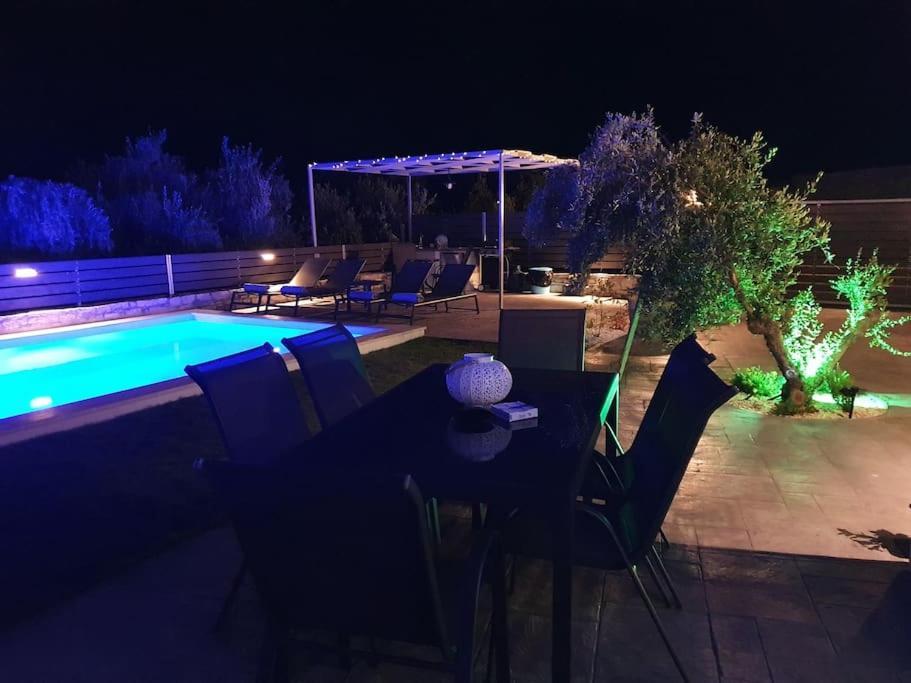 Villa Sheila With Private Pool Roumeli Ngoại thất bức ảnh