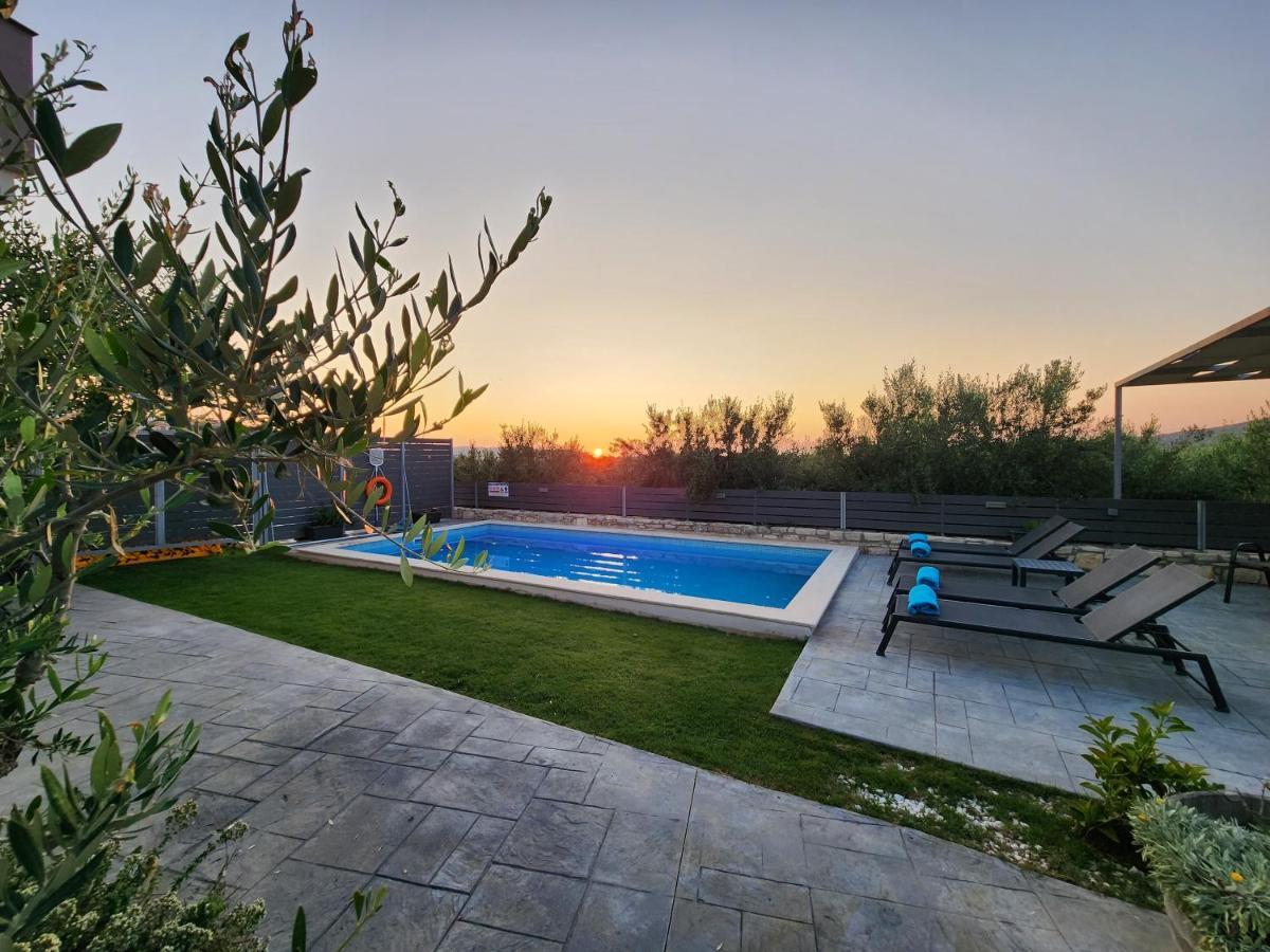 Villa Sheila With Private Pool Roumeli Ngoại thất bức ảnh