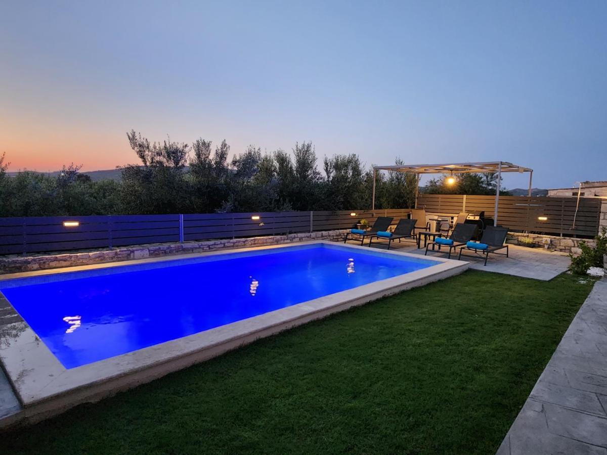 Villa Sheila With Private Pool Roumeli Ngoại thất bức ảnh
