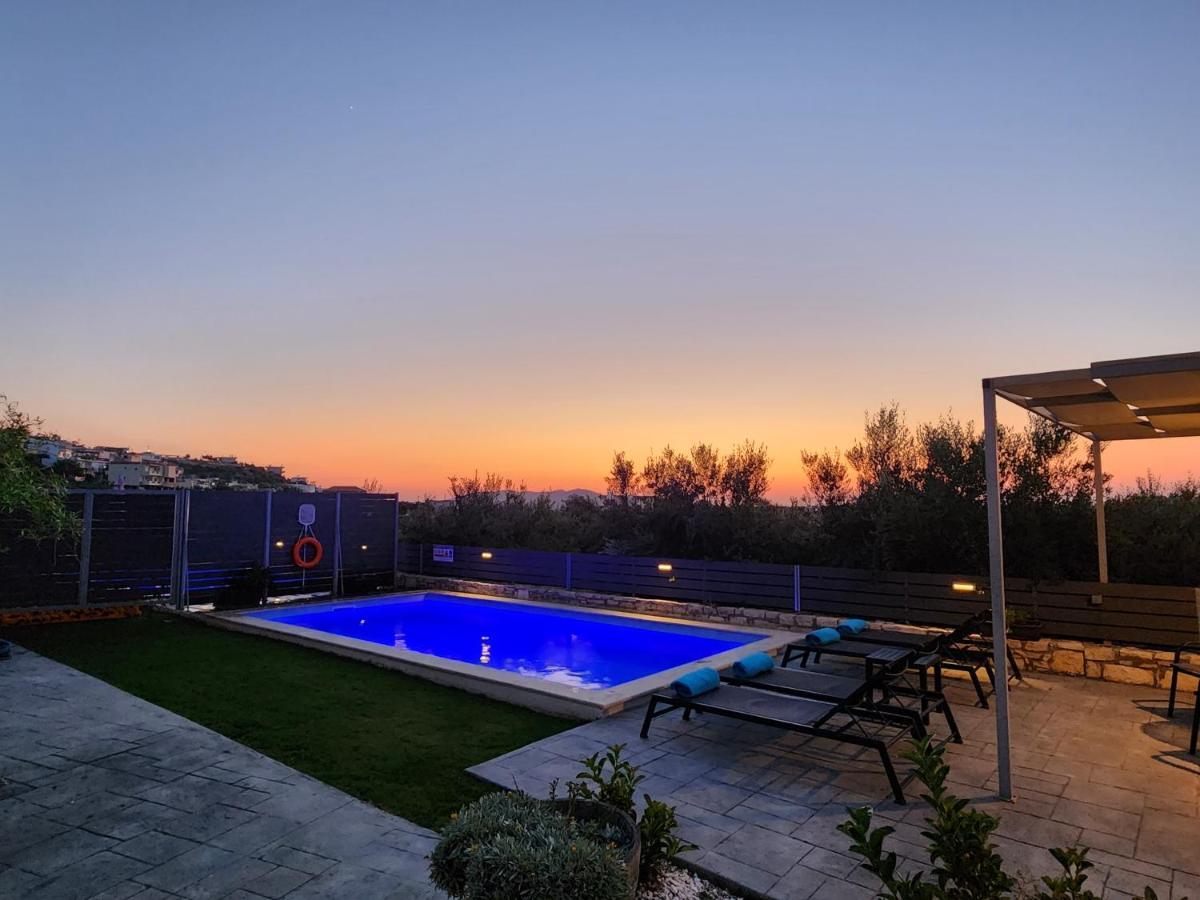 Villa Sheila With Private Pool Roumeli Ngoại thất bức ảnh